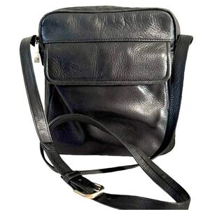 Wilsons Unisex Leather Crossbody Bag Adjustable Black